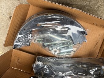 Obložení ruční brzdy dodge ram - 2