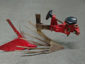 Vari nastavovací těleso NT-3,vyorávací,hrobkovací radlička, - 2