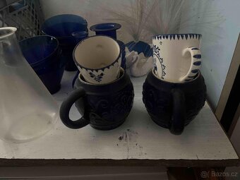 skleničky a hrnky - 2