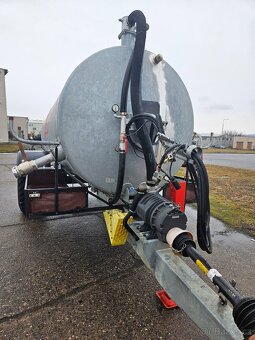 Fekální cisterna FLIEGL 8m3 - 2