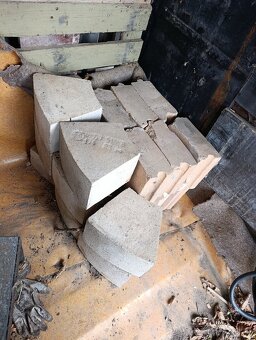 Šamotové cihly, tvarovky - 2