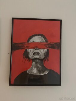 Malba zarámovaná s ženou - 2