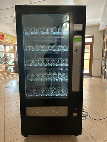 Spirálový automat (výdejní, vendingový, nápojový automat) - 2