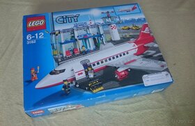 Lego 3182  Lego 60104 - 2