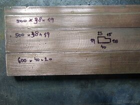 Prodám 4 ks měděných plocháčů 40 x 20x500 mm. - 2