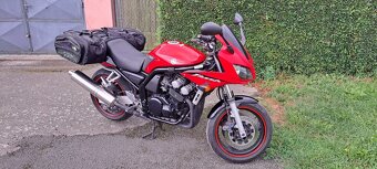 Yamaha FZS - 2
