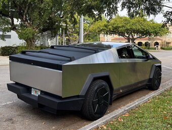 TESLA CYBERTRUCK Cyberbeast - 2