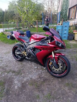 Yamaha R1 2004 - 2