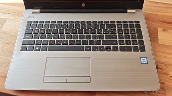 Notebook 15,6" HP 250 G6 stříbrný - 2