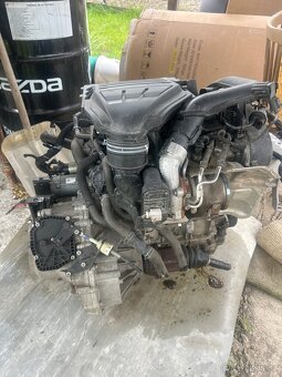 Kompletní motor 1.0tsi 70kw s automatickou převodovkou - 2