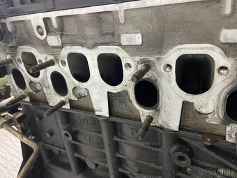 Motor 1.9 TDI 77kw BXE / BKC Škoda Octavia II VW Touran - 2