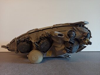 Přední světlo Mercedes A pravé - 2