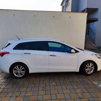 Hyundai i30 1.6crdi 81kw - 2