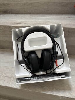 Prodám JBL Quantum 200, herní sluchátka - 2