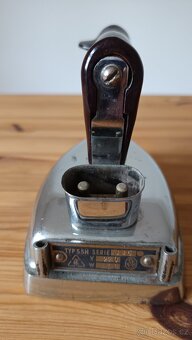 Starožitná žehlička - 2