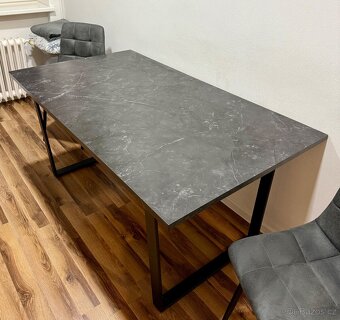 Nové židle k jídelnímu stolu - 2