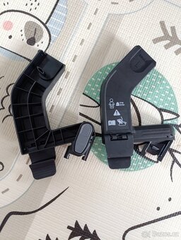 Adaptéry s modely autosedaček Thule, Maxi-Cosi, Cybex, Nuna - 2