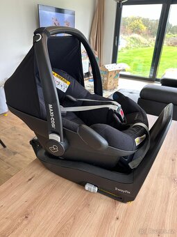 Dětská autosedačka - 2