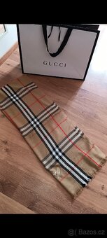Šála Burberry, úplně nová - 2