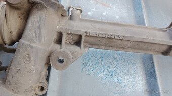 8E1422 105 C Audi A4 b7 hřebenové řízení - 2