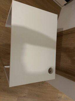 psací stůl IKEA - 2