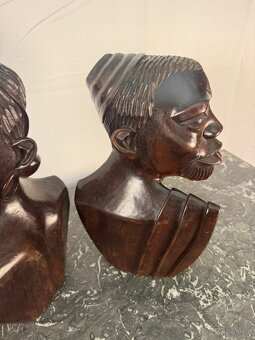Párový set afrických dřevěných bust (602001) - 2