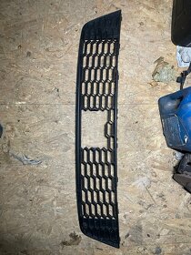 5E0853677H mřížka nárazníku octavia 3 RS - 2