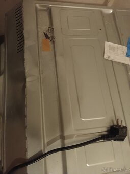 Vestavná trouba Beko - 2