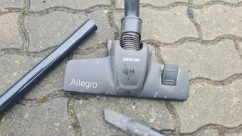 vysavač Sencor Allegro 890W - 2