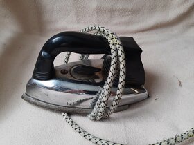 Stará retro žehlička - 2