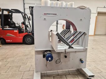 Horizontální poloautomatický ovinovací stroj - 2