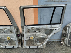 Pravé zadní dveře Octavia 1 - kombi - 9102 - 2