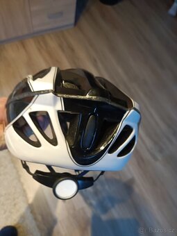 Cyklo helma - 2