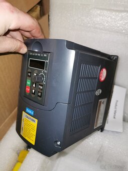 prodám vřeteno 2.2Kw+měnič+kleštiny - 2