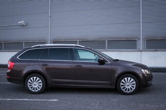 Škoda Octavia Combi 2.0 TDI Elegance/Style - 2