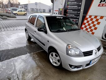 Renault clio - 2