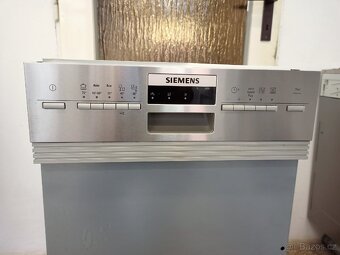 Myčka nádobí Siemens vestavná (45) - 2