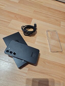Samsung Galaxy S23 - 2