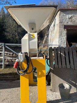 Mačkač obilí SKIOLD RS350 7500W - 2