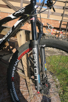 Prodám horské kolo Specialized - 2