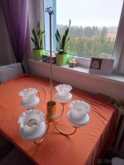 Čtyřramenný lustr+ lampička - 2