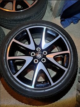 Toyota Yaris AL disky s pneu 205/45 R17 - 2