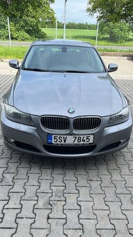 BMW 330D LCI 2011 - 2