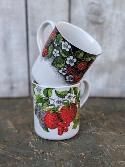Retro porcelánové hrnky Chodziez, Polsko. - 2