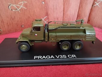 Praga V3S cisterna 1:43 SSM - 2