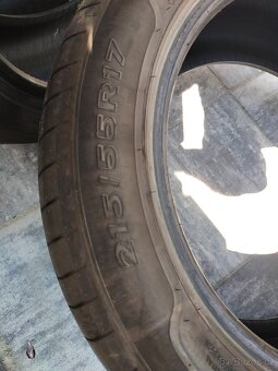 PRODAM LETNI PNEU 215/55/17 --VZOREK SKORO 100% - 2