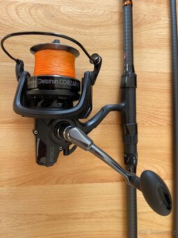 Spodový prut+naviják Delphin meteor 5lb/Corzar 8T - 2