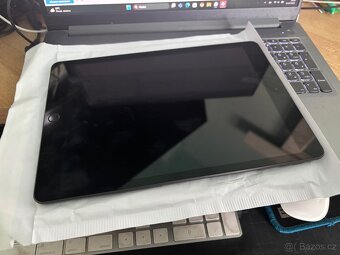 Apple iPad 8. Generace - 2
