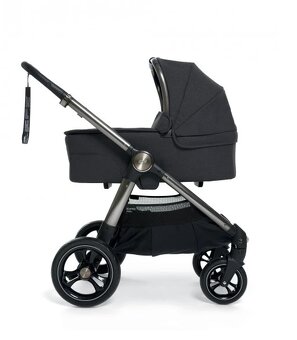 NOVÝ kočárek Mamas & Papas Ocarro 2v1 – Onyx (hluboká korba - 2