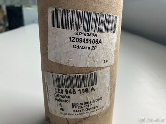 Pravá zadní odrazka 1Z0945106A Octavia II FL originál - 2
